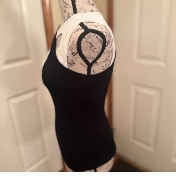 NWT WHBM CUTOUT SWEATER - Picture 3 of 6